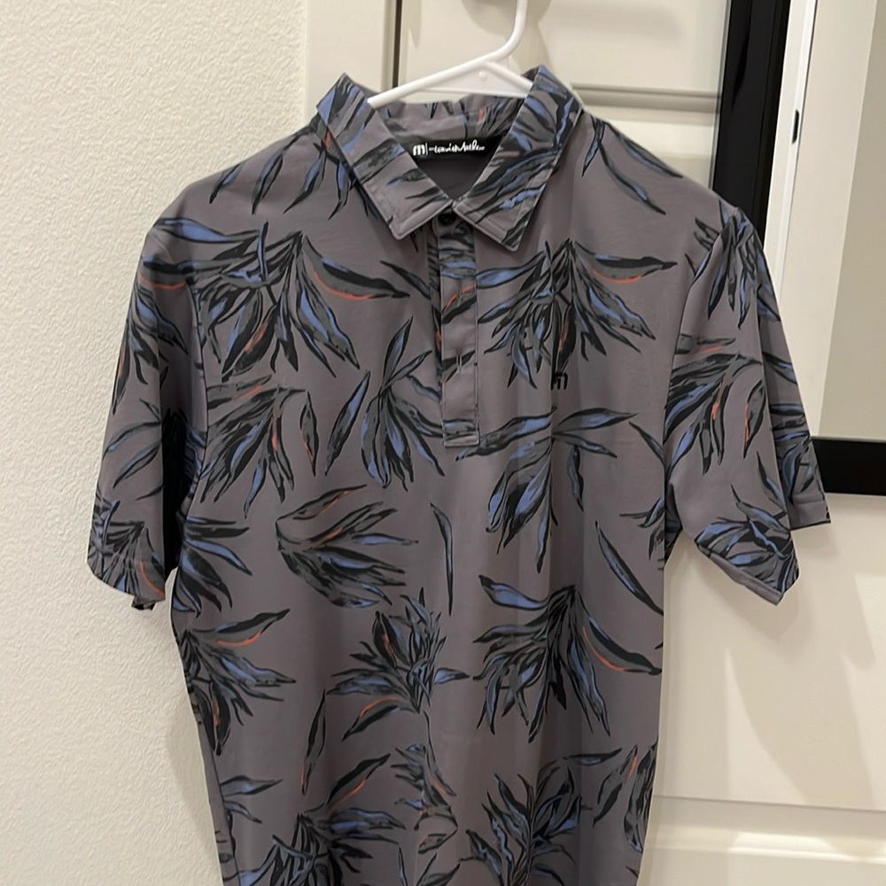 Travis Mathew golf polo
Great condition 
Worn once